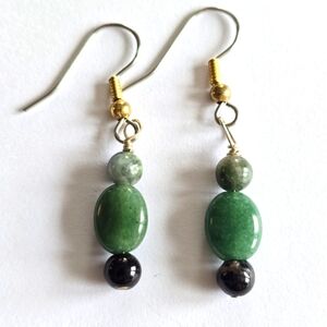 Handmade earrings green stone gold and silver tone